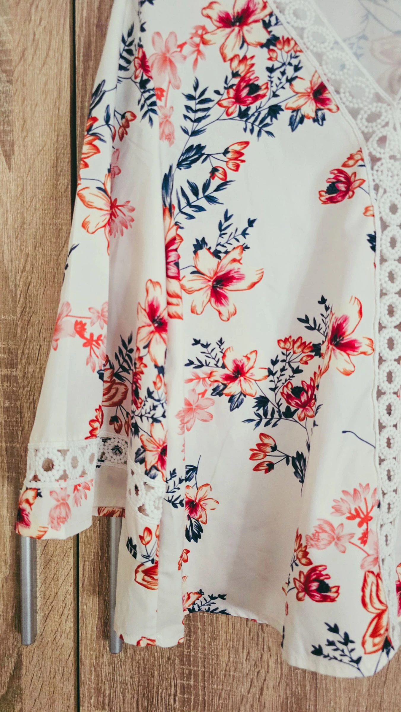 Bloemenblouse met kant Maat M – photo 3